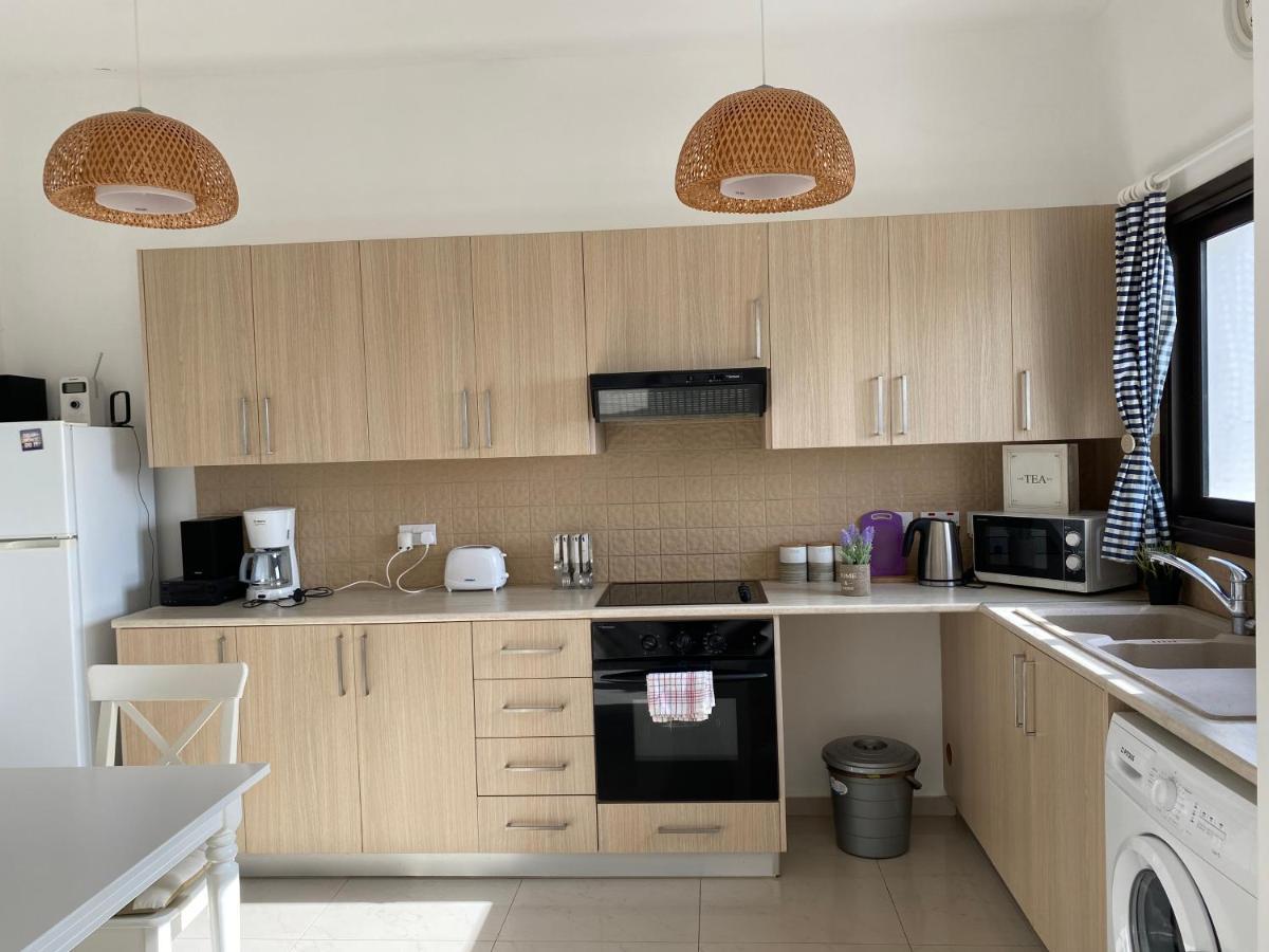Two Bedroom Duplex :Mountain And Sea View Larnaca Dış mekan fotoğraf